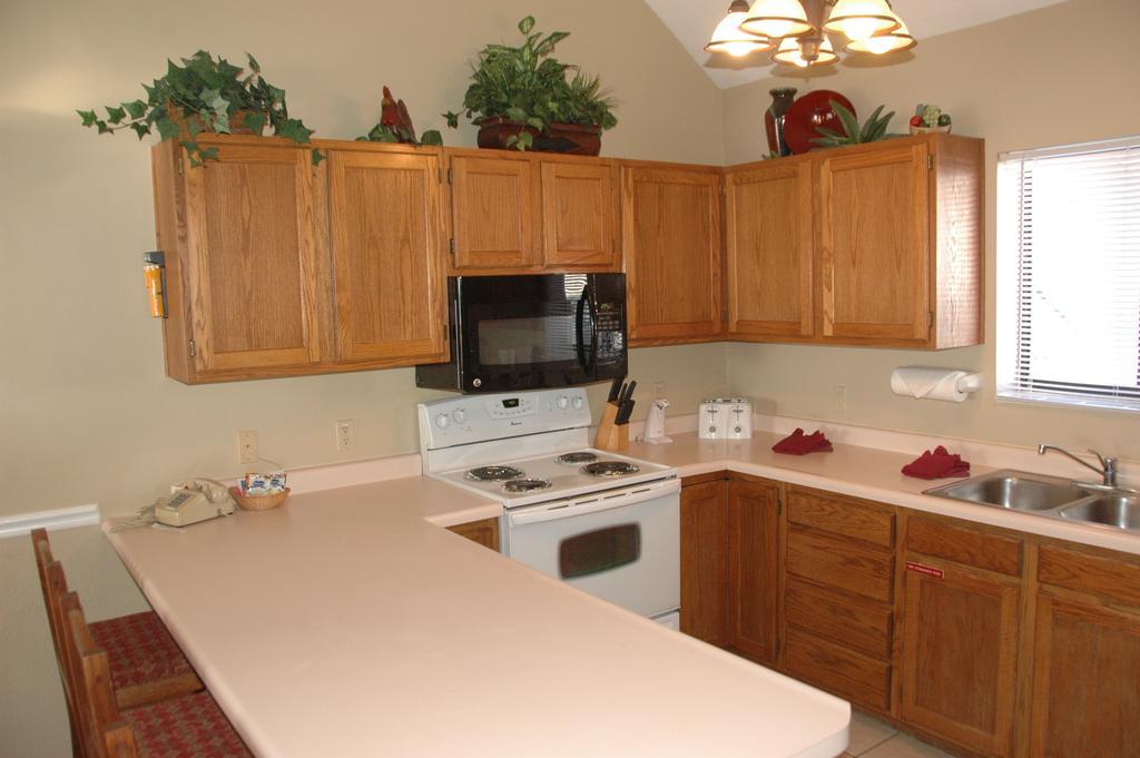 Powder Ridge Village, A Vri Resort Powder Mountain Room photo